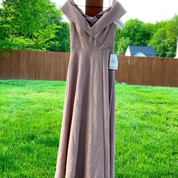Xscape Dresses & Skirts - New XSCAPE size 4 petite